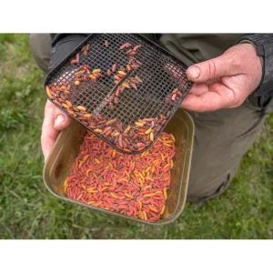 Korum Method Maggot Tub and Riddle 1.2L – pudełko na robaki