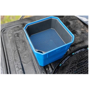 Pudełko na przynęty Preston Bait Tub 4PT 2,3L – duży pojemnik na robaki i pellet